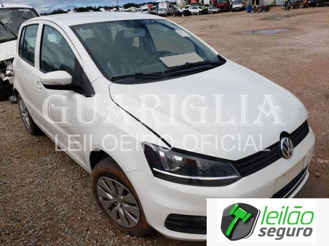 LOTE 038 VOLKSWAGEN/FOX TRENDLINE 1.0 TOTAL FLEX 2015