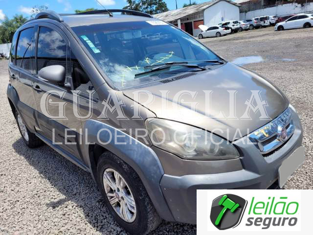 LOTE 027 FIAT/IDEA ADVENTURE 1.8 16V E.TORQ 2013