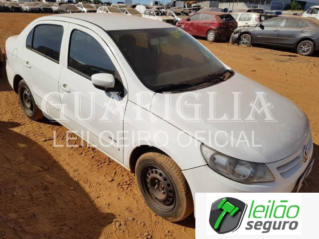 LOTE 036 VOLKSWAGEN/VOYAGE 1.0 1.0 TOTAL FLEX 2013